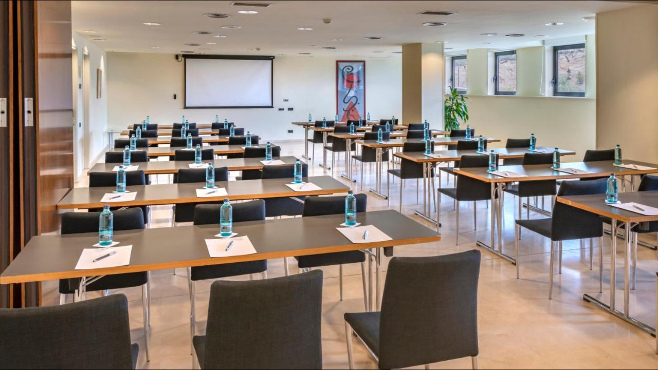 Gran Hotel Rey Don Jaime Castelldefels Bagian luar foto