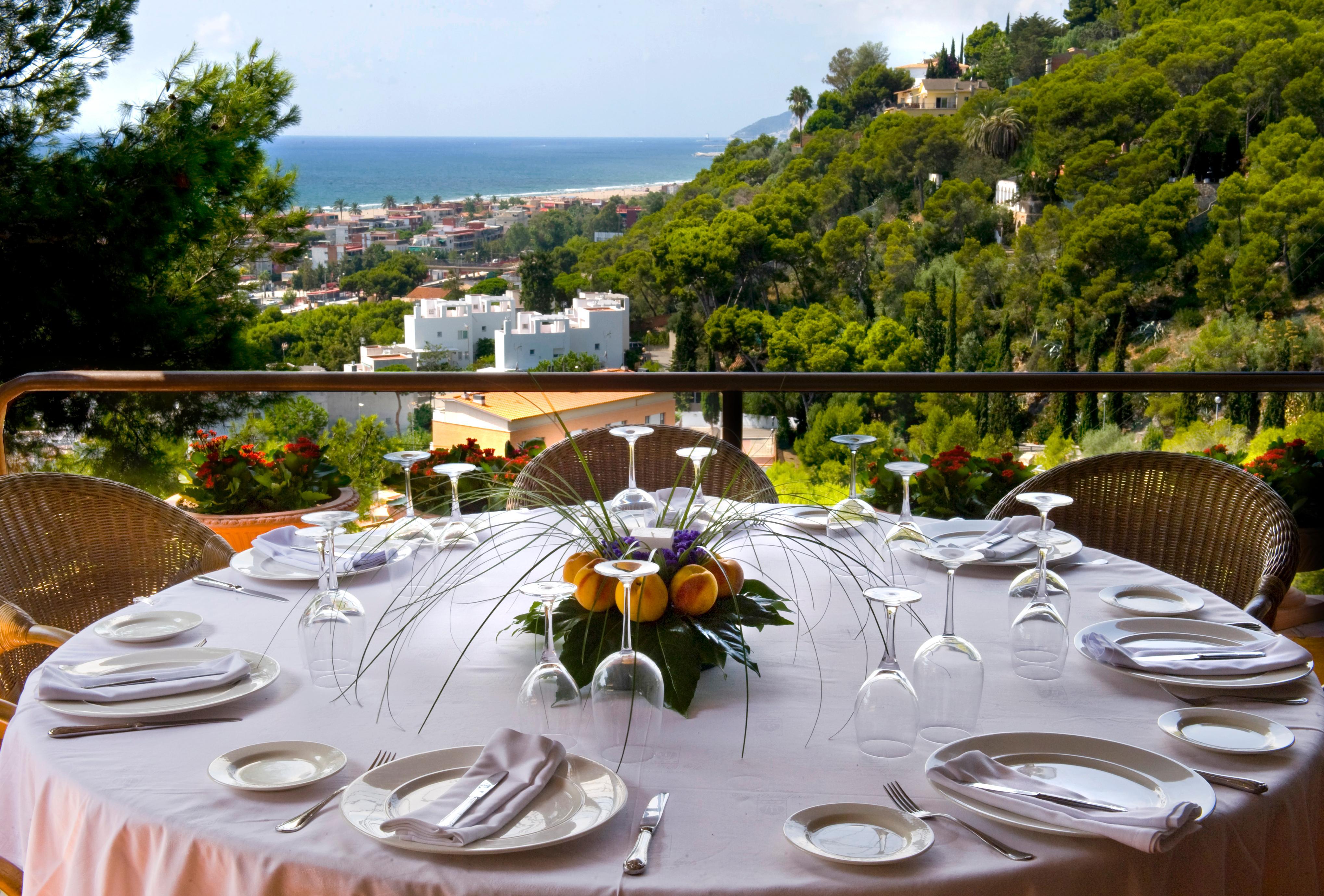 Gran Hotel Rey Don Jaime Castelldefels Bagian luar foto