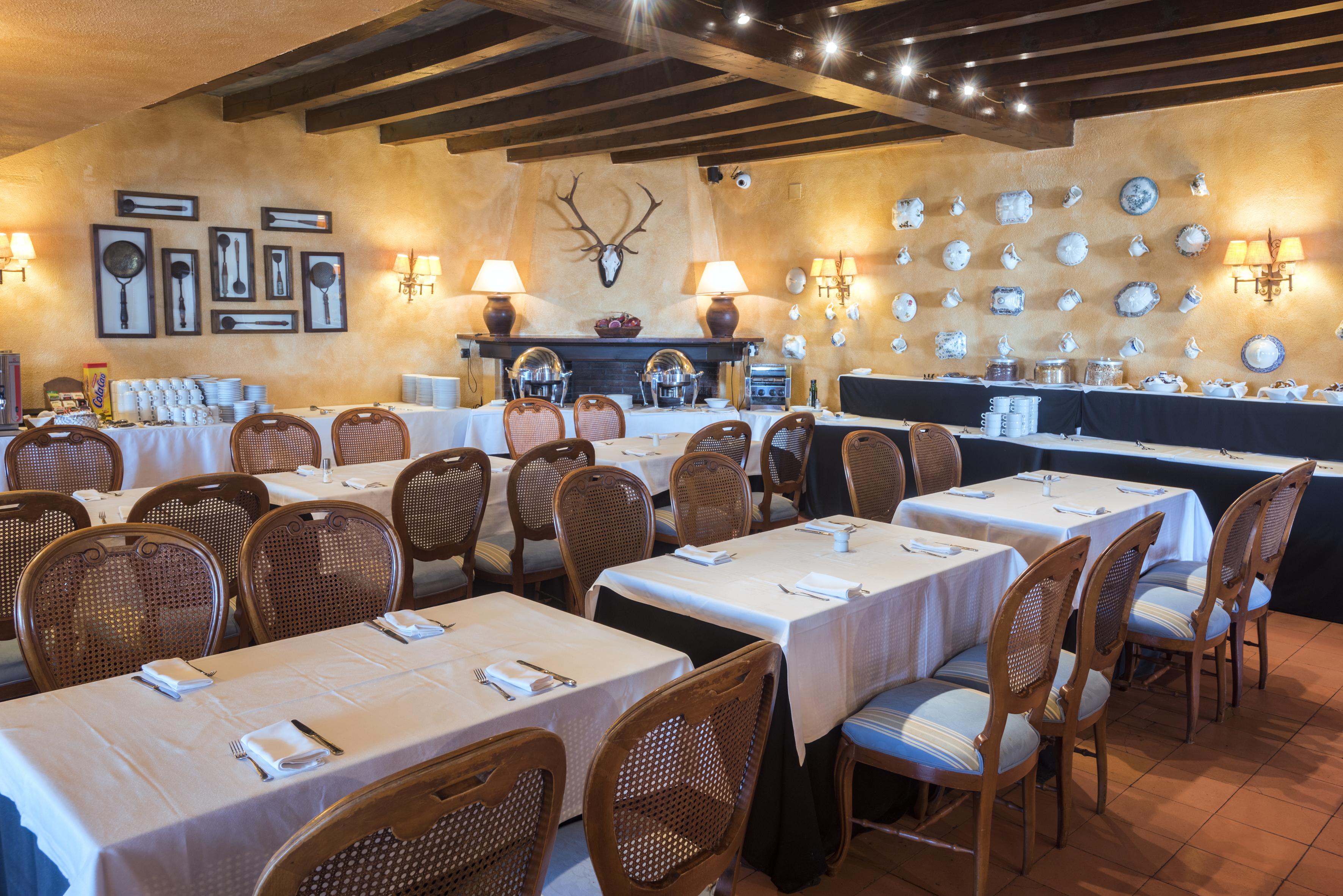 Gran Hotel Rey Don Jaime Castelldefels Bagian luar foto