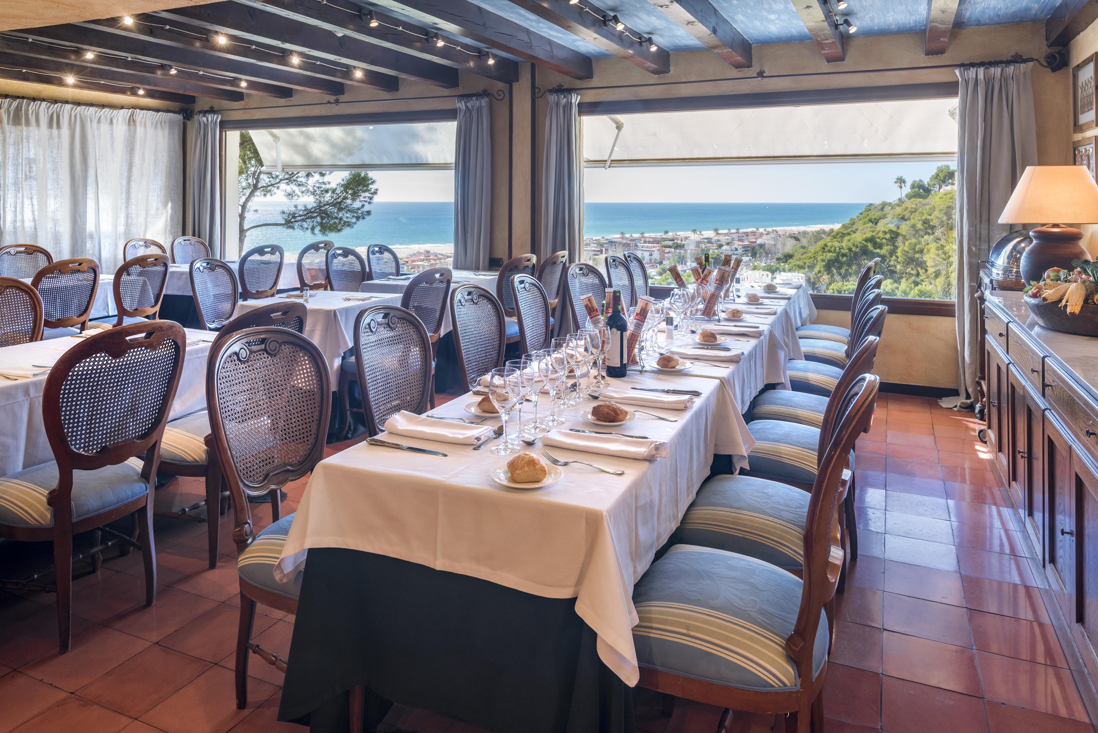 Gran Hotel Rey Don Jaime Castelldefels Bagian luar foto