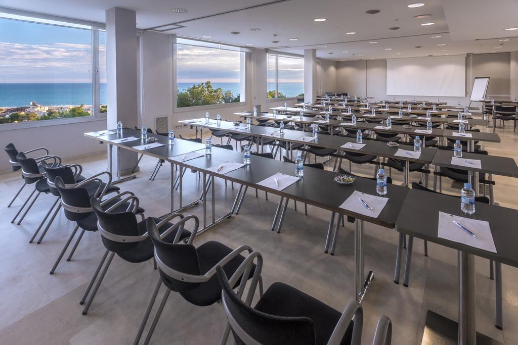 Gran Hotel Rey Don Jaime Castelldefels Bagian luar foto