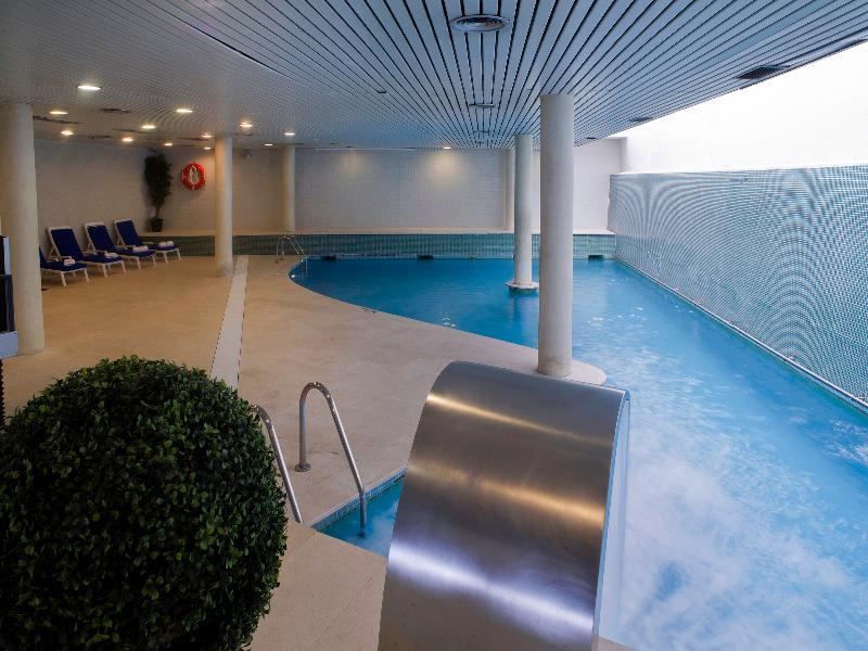 Gran Hotel Rey Don Jaime Castelldefels Bagian luar foto