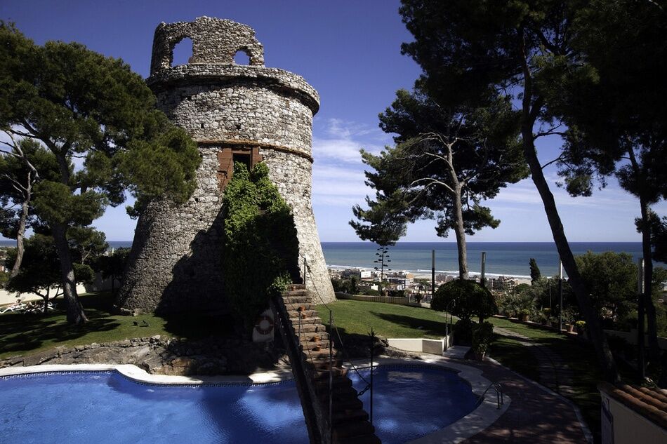 Gran Hotel Rey Don Jaime Castelldefels Bagian luar foto